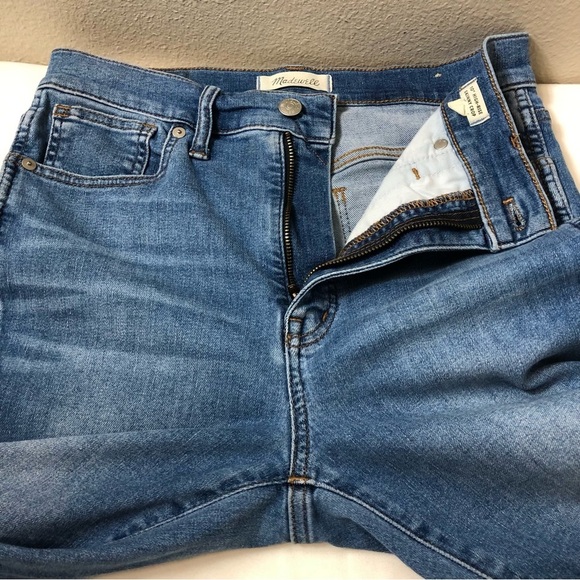 Madewell Stretchy 10" High-Rise Skinny Crop Jeans in Welling Wash 27 - Picture 4 of 16
